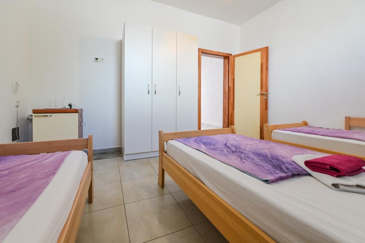 נובליה Apartments Smoky מראה חיצוני תמונה