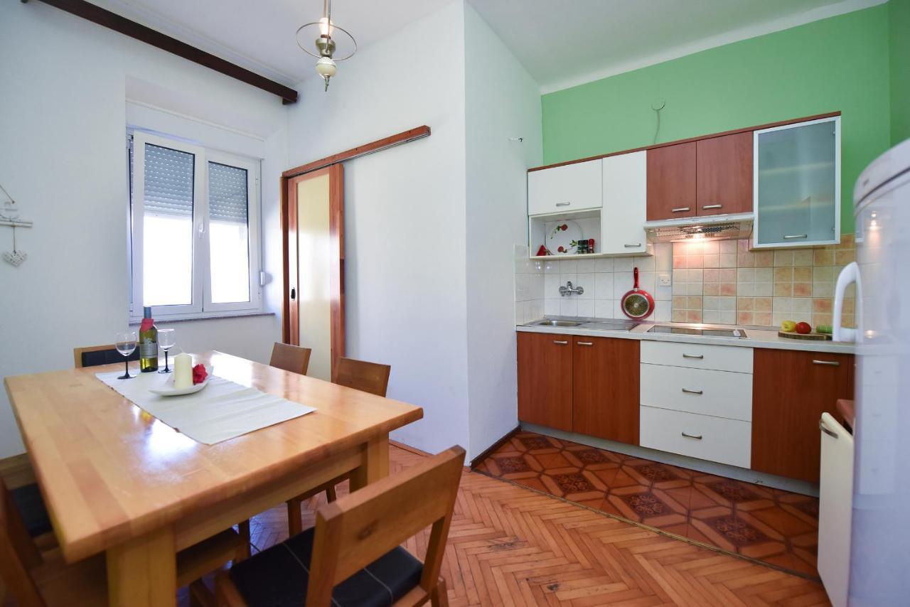 נובליה Apartments Smoky מראה חיצוני תמונה